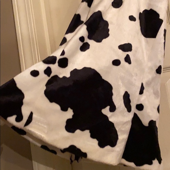 Velvet Cow Top 🐄 - Picture 3 of 7